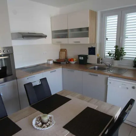 In Malinska/insel Krk 34804 Appartamento *